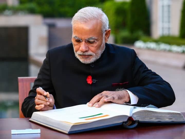 9 Years Of PM Narendra Modi Government Big Schemes 9 Big Decisions How India Transform In Modi Government 9 Years Of Modi Government: PM मोदी के कार्यकाल के 9 साल, जानें इन 9 बड़े काम और कमालों से कितना बदला देश