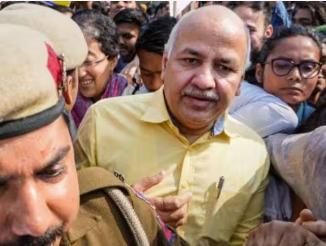 Delhi Excise Case: Court takes cognizance of CBI’s supplementary charge sheet, issues summons to 4 accused including Sisodia
