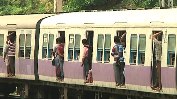 হুগলির শেওড়াফুলি-তারকেশ্বর শাখায় পাওয়ার ব্লক।