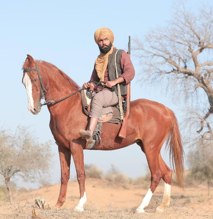 ਜਤਿੰਦਰ ਮੌਹਰ ਦੁਆਰਾ ਲਿਖੀ ਅਤੇ ਨਿਰਦੇਸ਼ਿਤ ਕੀਤੀ ਫਿਲਮ 'ਮੌੜ' 9 ਜੂਨ ਨੂੰ ਸਿਨੇਮਾਘਰਾਂ ਵਿੱਚ ਰਿਲੀਜ਼ ਹੋਵੇਗੀ। ਹੁਣ ਇਹ ਫਿਲਮ ਸਿਨੇਮਾਘਰਾਂ ਵਿੱਚ ਕੀ ਧਮਾਕਾ ਕਰਦੀ ਹੈ ਇਹ ਦੇਖਣਾ ਬੇਹੱਦ ਮਜ਼ੇਦਾਰ ਹੋਵੇਗਾ।