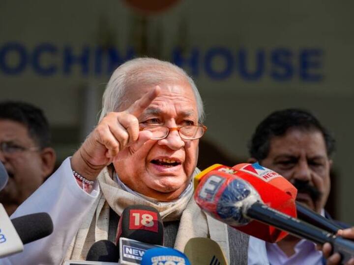 Gujarat: राज्यपाल आरिफ मोहम्मद खान बोले- 'केरल के सांप्रदायिक सद्भाव को नुकसान पहुंचाने की कोशिश की गई' Governor Arif Mohammad Khan reach Rajkot Gau Tech Fair Gujarat The Kerala Story Gujarat: राज्यपाल आरिफ मोहम्मद खान बोले- 'केरल के सांप्रदायिक सद्भाव को नुकसान पहुंचाने की कोशिश की गई'