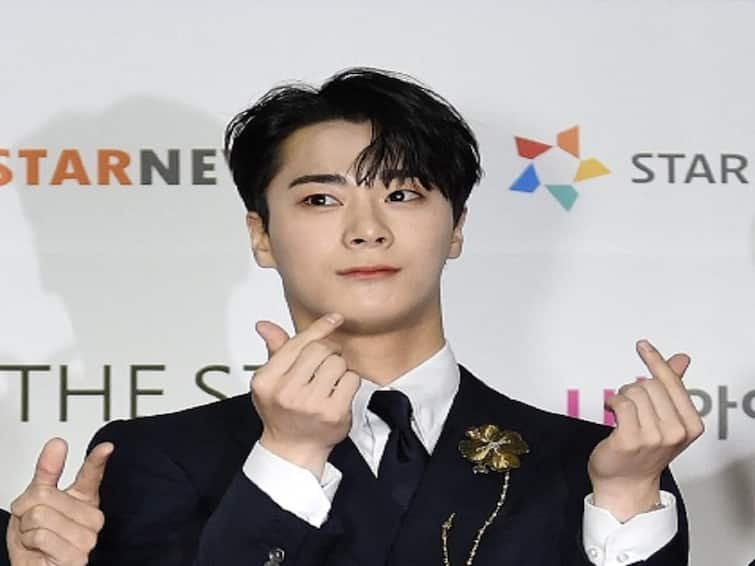 ASTRO Moonbin Close Friends Visit His Family Chicken Restaurant Internet Reacts ASTRO Moonbin's Close Friends Visit His Family's Chicken Restaurant; Netizens React