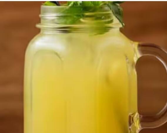 Mango mint lassi is best for house party, it will remain cold
