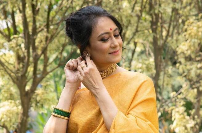 रुपाली बरुआ सोशल मीडियावर चांगलीच अॅक्टिव्ह आहे.