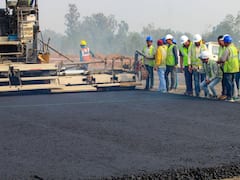 Ganga Expressway: कुंभ से पहले बनकर तैयार हो जाएगा यूपी का सबसे बड़ा एक्सप्रेस-वे, सिर्फ 8 घंटे में पूरी होगी 594 किमी की दूरी