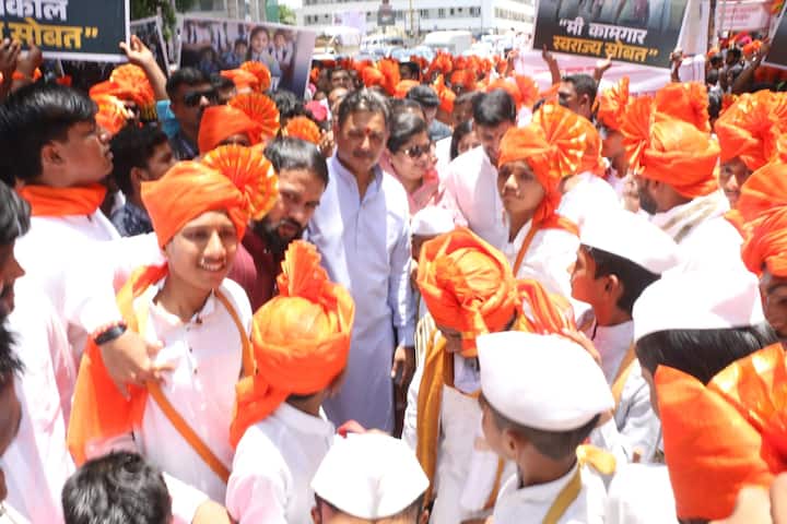 संचेती हॉस्पिटल चौक ते बालगंधर्व रंगमंदिरापर्यंत काढण्यात आली