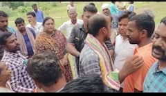 పాతపట్నం ఎమ్మెల్యేకి వరుస చేదు అనుభవాలు - మొన్న పార్టీ క్యాడర్, నేడు ప్రజలు ఫైర్!