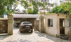 JR NTR House: हैदराबाद में 25 करोड़ के महल से खूबसूरत घर में रहते हैं जूनियर NTR, देखिए एक्टर के आलीशान घर की Inside Photos