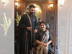 গানে গানে রবীন্দ্র-নজরুল স্মরণ লগ্নজিতা চক্রবর্তী ও রণজয় ভট্টাচার্যের