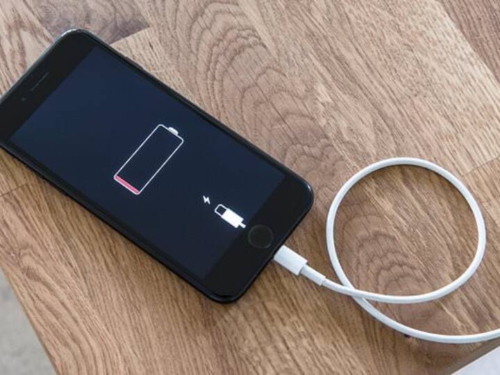 क्या IOS 16.5 अपडेट के बाद तेजी से ड्रेन हो रही है आपके iPhone की बैटरी? अगर हां, तो ये है वजह iPhone Battery drainage problem after IOS 16 5 update here is the reason behind this क्या IOS 16.5 अपडेट के बाद तेजी से ड्रेन हो रही है आपके iPhone की बैटरी? अगर हां, तो ये है वजह
