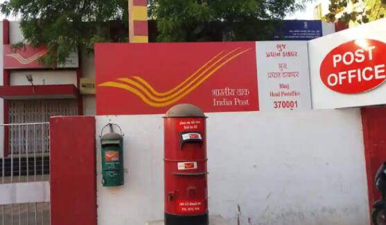 ਡਾਕ ਵਿਭਾਗ ਨੇ ਜਾਰੀ ਕੀਤਾ ਸਰਕੂਲਰ: ਡਾਕ ਵਿਭਾਗ ਨੇ ਇਸ ਸਬੰਧ ਵਿੱਚ ਹਾਲ ਹੀ ਵਿੱਚ ਇੱਕ ਸਰਕੂਲਰ ਜਾਰੀ ਕੀਤਾ ਹੈ। ਇਸ ਹਫਤੇ ਜਾਰੀ ਕੀਤੇ ਗਏ ਸਰਕੂਲਰ ਵਿੱਚ, ਡਾਕ ਵਿਭਾਗ ਨੇ ਛੋਟੀਆਂ ਬੱਚਤ ਯੋਜਨਾਵਾਂ ਵਿੱਚ ਨਿਵੇਸ਼ ਕਰਨ ਵਾਲੇ ਨਿਵੇਸ਼ਕਾਂ ਲਈ ਕੇਵਾਈਸੀ ਯਾਨੀ 'ਆਪਣੇ ਗਾਹਕ ਨੂੰ ਜਾਣੋ' ਦੇ ਪ੍ਰਬੰਧਾਂ ਵਿੱਚ ਬਦਲਾਅ ਕੀਤਾ ਹੈ। ਬਦਲਾਅ ਦੇ ਤਹਿਤ ਡਾਕਘਰ ਦੀਆਂ ਯੋਜਨਾਵਾਂ 'ਚ ਭਾਰੀ ਨਿਵੇਸ਼ ਕਰਨ ਵਾਲਿਆਂ ਲਈ ਵਿਵਸਥਾਵਾਂ ਨੂੰ ਮੁਸ਼ਕਿਲ ਬਣਾ ਦਿੱਤਾ ਗਿਆ ਹੈ।