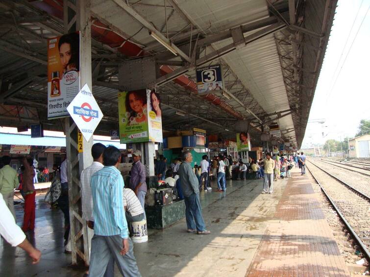 maharashtra news nashik news Nandgaon trains passing through Nashik Road canceled due to mega block of Central Railway for two days Nashik Railway Mega block : नांदगावला दोन दिवस मध्य रेल्वेचा मेगाब्लॉक, नाशिकरोडमार्गे जाणाऱ्या आठ प्रवासी गाड्या रद्द 