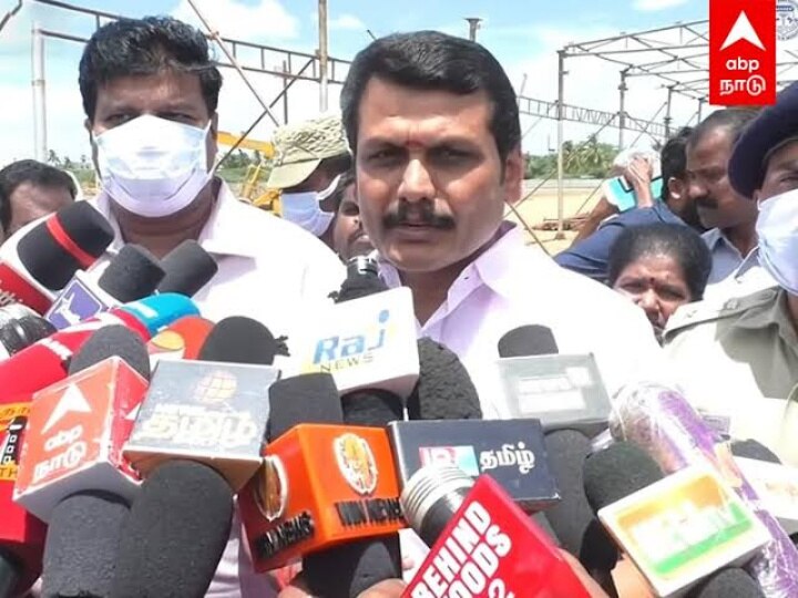 Mayiladuthurai: மதுவுக்கு கூடுதலாக 10 ரூபாய் பெரும் பிச்சைக்காரன் யார்? மயிலாடுதுறையில் வைக்கப்பட்டுள்ள பேனர்களால் பரபரப்பு!