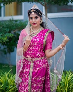 Satya Sri: రిక్షా ఎక్కిన జబర్దస్త్ క్వీన్- అదిరేటి పోజులతో సత్యశ్రీ మెస్మరైజ్