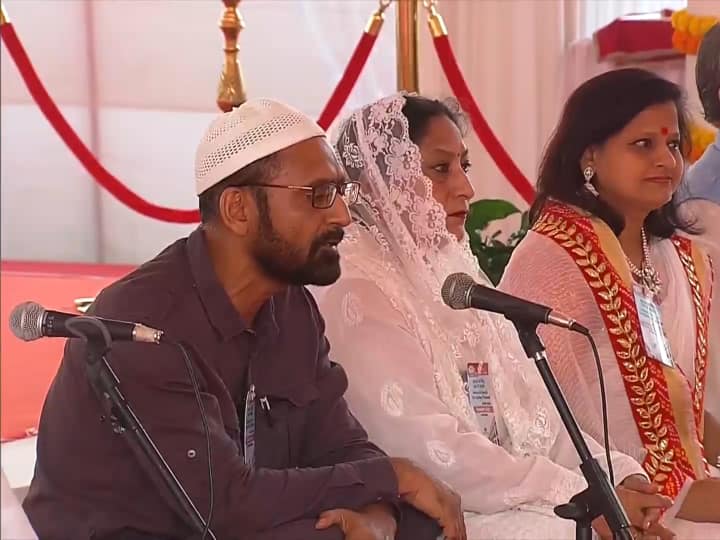 Watch: नई संसद के उद्घाटन में कुछ यूं पढ़ी गई दुआ, सर्वधर्म प्रार्थना के वक्त आंखें बंद कर ध्यान मुद्रा में दिखे पीएम मोदी