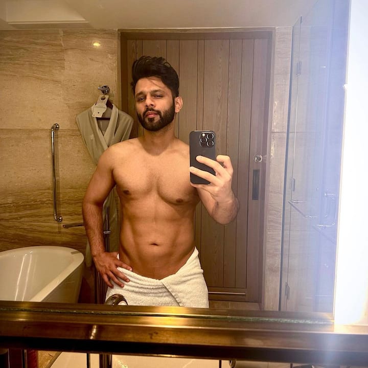 सोशल मीडिया पर ट्रांसफॉर्मेशन की फोटोज वायरल होने के बाद राहुल ने अपनी वेट लॉस जर्नी शेयर की. राहुल ने बताया कि उन्होंने इंटरमिटेंट फास्टिंग से वजन कम किया.