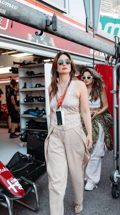 Kareena Kapoor फोन पर किससे कर रही हैं बात ? | ENT LIVE