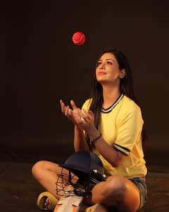 పాపం పాయల్ రాజ్‌పుత్ - బ్యాట్, బాల్‌తో రెడీ, ఇంతలో జోరున వర్షం!