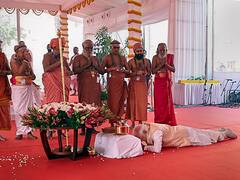 राजदंड के सामने क्‍यों दंडवत हुए पीएम मोदी, जानें इसके पीछे की कहानी