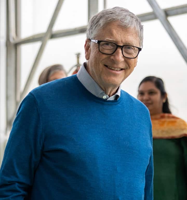 डेली मेल ने खुलासा किया है कि रूस ने एंटोनोवा के जरिए जासूसी की. डेलीमेल ने अपनी रिपोर्ट में बताया कि एंटोनोवा एक जासूस के कॉन्टैक्ट में थी, जिसका नाम एना चैपमैन था. एंटोनोवा की रूसी जासूस एना चैपमैन के साथ की एक तस्वीर भी सामने आई है, जिससे यह कन्फर्म हो गया कि मिलीभगत थी.