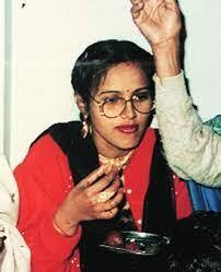 ਜਾਣਕਾਰੀ ਲਈ ਦੱਸ ਦੇਈਏ ਕਿ ਰਾਧੇ ਮਾਂ ਦਾ ਜਨਮ ਪੰਜਾਬ ਦੇ ਗੁਰਦਾਸਪੁਰ ਜ਼ਿਲ੍ਹੇ ਦੇ ਪਿੰਡ ਦੋਰਾਂਗਲਾ ਵਿੱਚ ਹੋਇਆ ਸੀ। ਰਾਧੇ ਮਾਂ ਦੀ ਪੜ੍ਹਾਈ ਪੂਰੀ ਨਹੀਂ ਹੋ ਸਕੀ, ਚੌਥੀ ਜਮਾਤ ਤੋਂ ਬਾਅਦ ਸਕੂਲ ਨਹੀਂ ਜਾ ਸਕੀ।