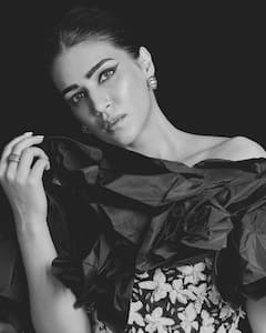 Kriti Sanon: রিচার্ড কুইনের ডিজাইনার পোশাকে দ্য়ুতি ছড়ালেন কৃতি শ্য়ানন