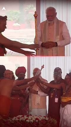 'செங்கோலை' பிரதமர் மோடியிடம் செங்கோலை வழங்கிய ஆதீனங்கள்