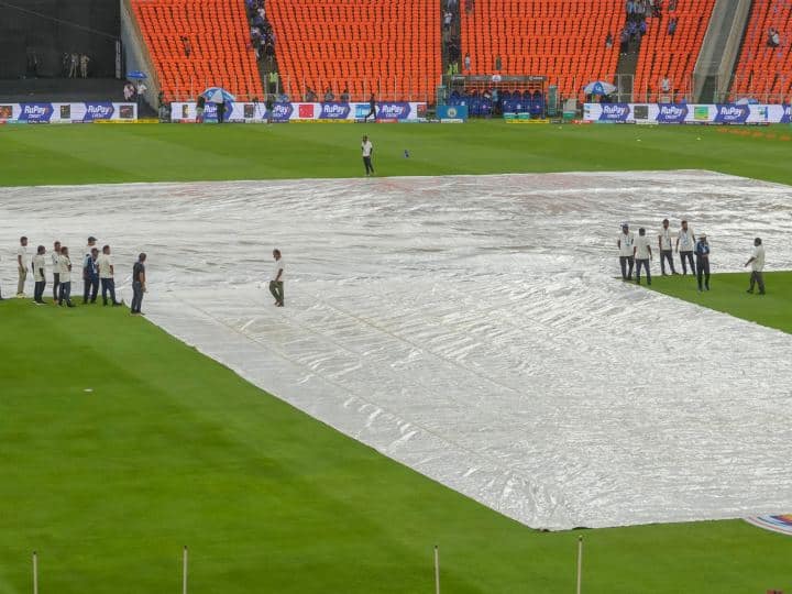 It started raining before the final in Ahmedabad, read if the match is not played today then who will become the champion