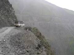 Deadly Road: ਇਹ ਹੈ ਭਾਰਤ ਦੀ ਸਭ ਤੋਂ ਖ਼ਤਰਨਾਕ ਰੋਡ, ਥੋੜੀ ਜਿਹੀ ਵੀ ਹੋਈ ਗਲਤੀ ਤਾਂ ਮੌਤ ਨਾਲ ਹੋ ਸਕਦਾ ਸਾਹਮਣਾ!