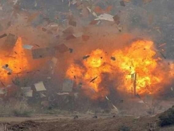 Pakistan Punjab Blast: पाकिस्तान के पंजाब प्रांत में बम धमाका, 6 की हुई मौत 2 घायल Pakistan Punjab Blast: पाकिस्तान के पंजाब प्रांत में बम धमाका, 6 की हुई मौत 2 घायल