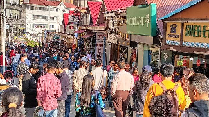 साल 2022 में 1 करोड़ 51 लाख पर्यटक हिमाचल पहुंचे थे.