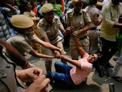 Clash Erupts As Police Stop Wrestlers From Marching Towards New Parliament Building: PICS