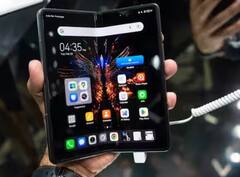 ਭਾਰਤ 'ਚ ਮਿਲਣ ਵਾਲੇ ਸਭ ਤੋਂ ਮਹਿੰਗੇ 5G ਫੋਨ, ਇੰਨੀ ਕੀਮਤ 'ਚ ਖਰੀਦ ਲਓਗੇ 10 ਫੋਨ