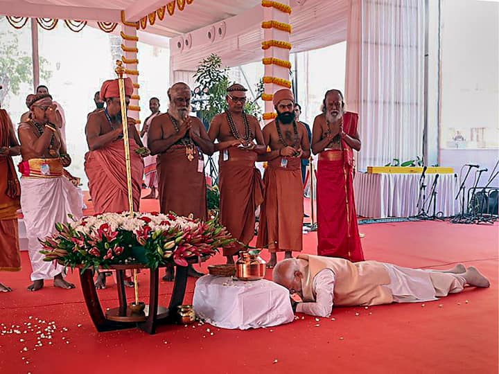 PM Modi prostrated before the 'Sengol' during the Havan at the inauguration ceremony. (Image Source: PTI)