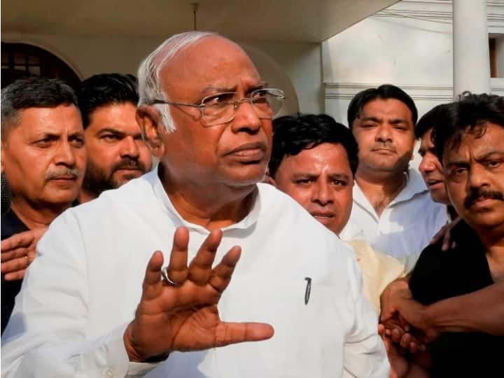 ‘The lie is now exposed in front of the country’, Mallikarjun Kharge attacks PM Modi