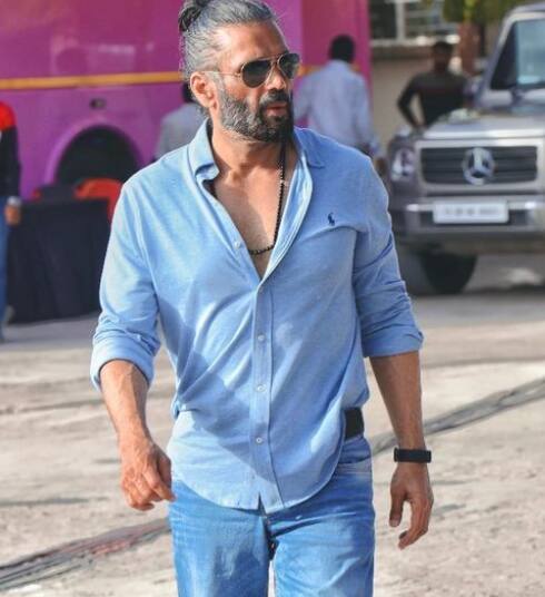'हेरा फेरा 3' या सिनेमात सुनील शेट्टी झळकणार असल्याची चर्चा आहे.