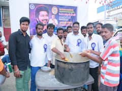 Vijay Makkal Iyakkam: பசியை போக்கிய விஜய் மக்கள் இயக்கம்..! தொடர்ந்து ஆக்டிவாக இருக்க விஜய் முடிவு..! அடுத்து என்ன ?
