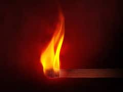 కుమారులు అంటే భయం- భర్తకు ఇంట్లోనే దహన సంస్కారాలు నిర్వహించిన భార్య