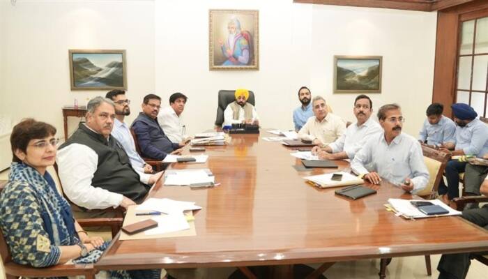 CM Bhagwant Mann orders to complete flood control and clean water sources by June 30 Punjab News : ਸੀਐਮ ਭਗਵੰਤ ਮਾਨ ਵੱਲੋਂ 30 ਜੂਨ ਤੱਕ ਹੜ੍ਹ ਰੋਕੂ ਪ੍ਰਬੰਧ ਮੁਕੰਮਲ ਕਰਨ ਅਤੇ ਜਲ ਸਰੋਤਾਂ ਦੀ ਸਫ਼ਾਈ ਕਰਨ ਦੇ ਹੁਕਮ