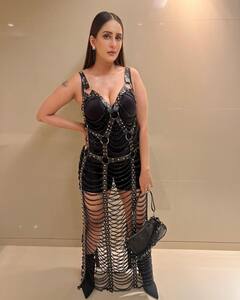 करिश्मा तन्ना से मंदिरा बेदी तक टीवी की संस्कारी बहुओं ने करवाए ऐसे फोटोशूट, तस्वीरें देखकर छूट जाएंगे पसीने