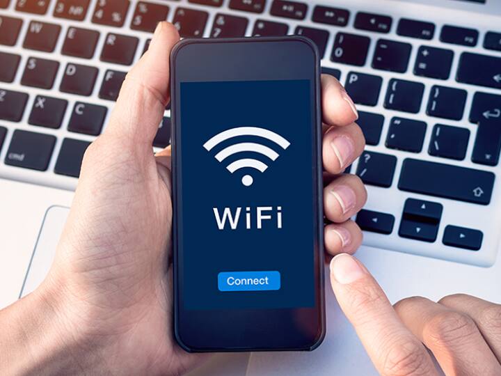 किसी भी ऑनलाइन पेमेंट को पब्लिक WiFi से न करें क्योकि हैकर्स इससे आपका डेटा चुरा सकते हैं. साथ ही कभी भी अपना UPI Pin किसी के साथ शेयर न करें. दोस्तों में, ऑफिस या घर, कहीं भी इसे डिस्क्लोज न करें.