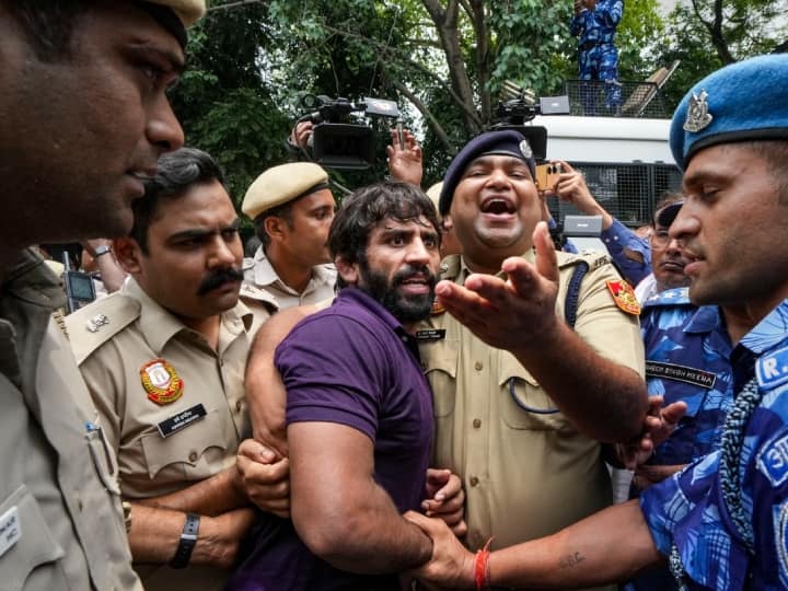 Delhi Police’s reply on the insistence of the wrestlers to stage a sit-in, said- ‘If you put it right, you will give permission or else…’