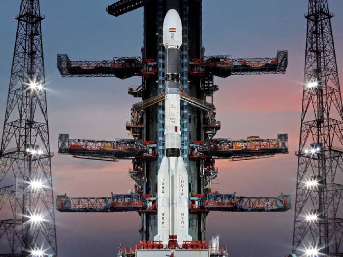 Chandrayaan-3 Launched Date In July 2023 S Somanath ISRO Chief |  Chandrayaan-3: நிலவின் ரகசியங்களை அறியும் சந்திரயான் 3... விண்ணில்  ஏவப்படுவது எப்போது..?