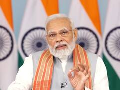 पूर्वोत्तर राज्यों को मिली पहली वंदे भारत, पीएम मोदी बोले- अतीत की नाकामियों पर पर्दा डालने के लिए...