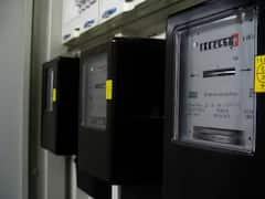 'या' देशात लोकांचं वीज बिल येतं मायनसमध्ये; सरकारही चिंतेत! जाणून घ्या त्यामागचं कारण