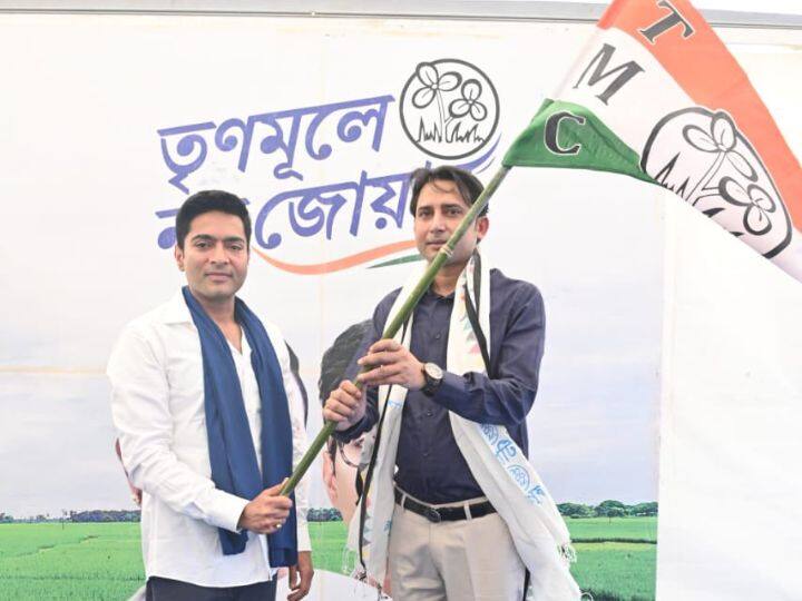 West Bengal Politics Congress MLA Bayron Biswas joins TMC in presence of Abhishek Banerjee West Bengal Politics: पश्चिम बंगाल में कांग्रेस को झटका, इकलौते विधायक बायरन बिस्वास TMC में हुए शामिल