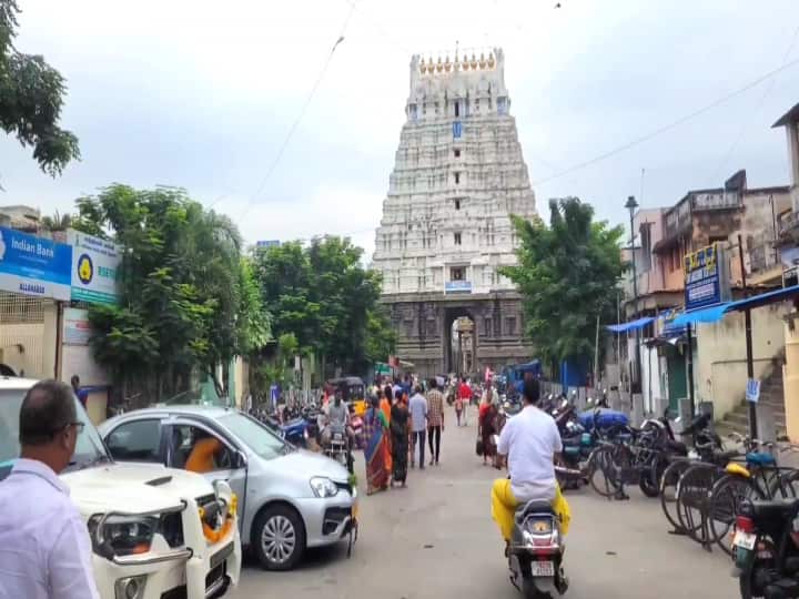 kanchipuram varadaraja perumal temple vaikasi brahmotsavam 2023 date and timing full detail Kanchi Brahmotsavam TNN Kanchi Brahmotsavam: வருகிறது வரதராஜன் பெருமாள் கோயில் பிரம்மோற்சவம்; கருட சேவை, தேர் எப்பொழுது?- முழு விவரம்
