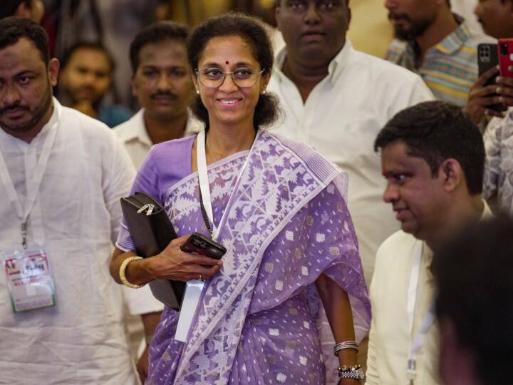 Supriya Sule on Wrestlers Protest Jantar Mantar Asked Question Amit Shah New Parliament Building Maharashtra: पहलवानों से हुई बदसलूकी के बाद सांसद सुप्रिया सुले का फूटा गुस्सा, अमित शाह से पूछा ये तीखा सवाल