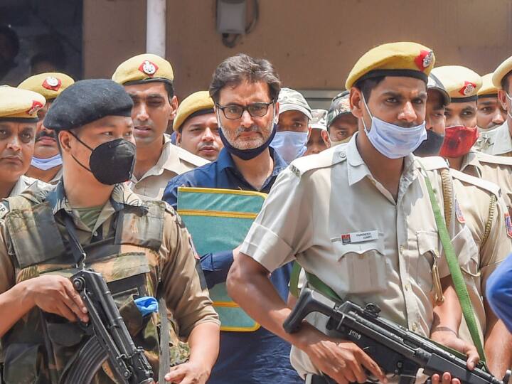 Delhi High Court notice to JKLF leader Yasin Malik on NIA ask death penalty in terror funding case Delhi High Court: 'टेरर फंडिंग केस में हो फांसी', NIA की मांग पर दिल्ली हाईकोर्ट ने यासीन मलिक को जारी किया नोटिस