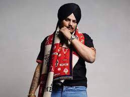 ਅੱਜ ਦੁਨੀਆਂ ਭਰ ਵਿੱਚ ਬੈਠੇ ਪ੍ਰਸ਼ੰਸਕ ਸਿੱਧੂ ਨੂੰ ਯਾਦ ਕਰ ਰਹੇ ਹਨ। ਇਸਦੇ ਨਾਲ ਹੀ ਉਨ੍ਹਾਂ ਵੱਲੋਂ ਸਿੱਧੂ ਨੂੰ ਸ਼ਰਧਾਂਜਲੀ ਵੀ ਦਿੱਤੀ ਜਾ ਰਹੀ ਹੈ। ਸਿੱਧੂ ਉਨ੍ਹਾਂ ਗਾਇਕਾਂ ਵਿੱਚੋਂ ਇੱਕ ਸੀ ਜਿਸਨੇ ਬਹੁਤ ਘੱਟ ਉਮਰ ਵਿੱਚ ਦੁਨੀਆਂ ਭਰ ਵਿੱਚ ਸਫਲ ਮੁਕਾਮ ਹਾਸਿਲ ਕੀਤਾ।